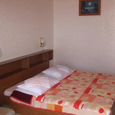 Hribar *